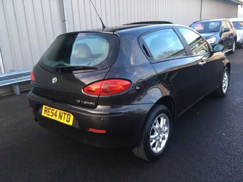 Alfa Romeo 147 (facelift 2004) 5-doors
