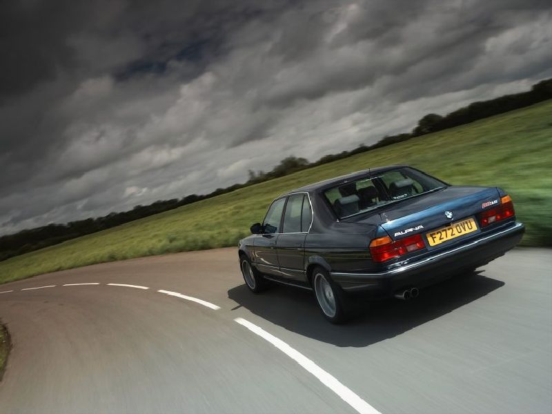 Alpina B11 (E32)