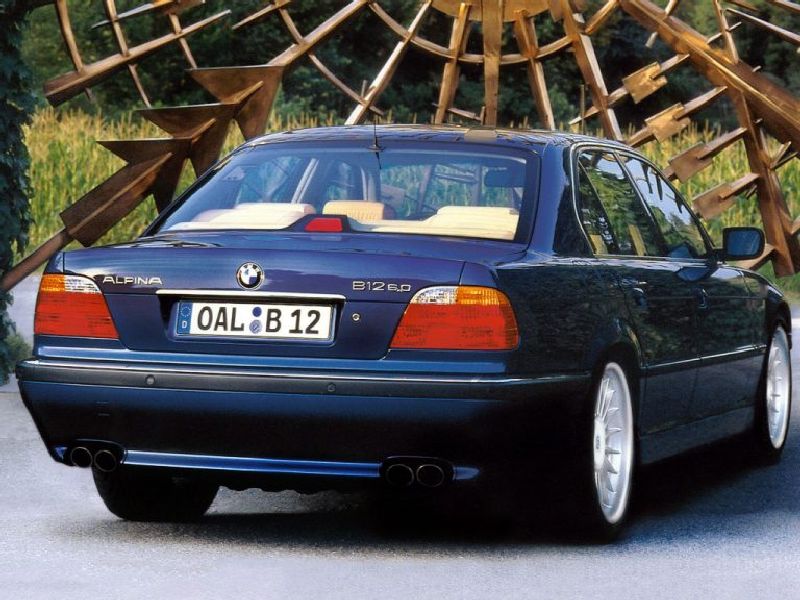 Alpina B12 (E38)
