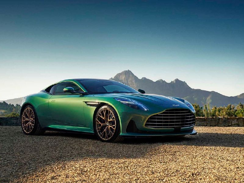 Aston Martin DB12