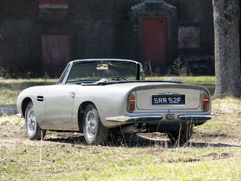 Aston Martin DB6 Volante
