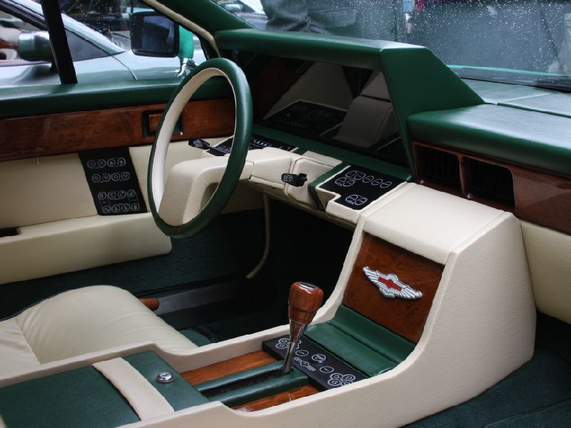 Aston Martin Lagonda II