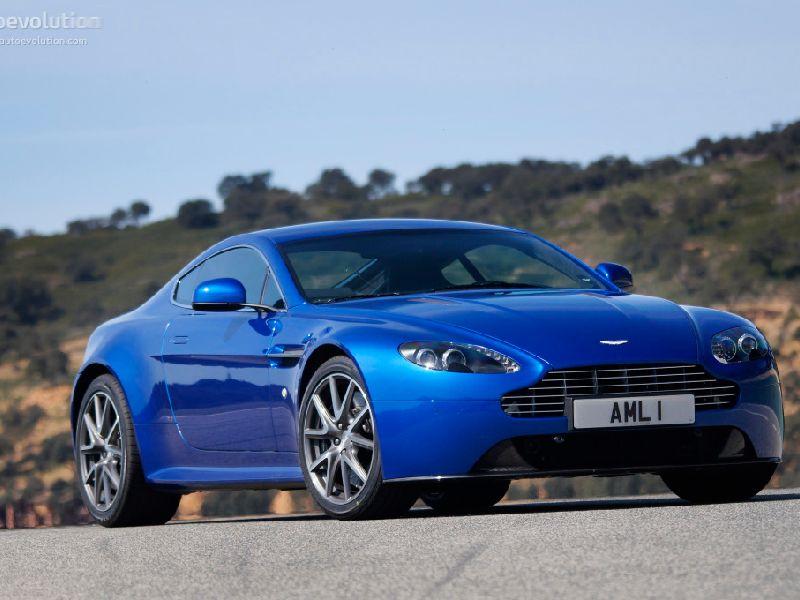Aston Martin V8 Vantage (2018)