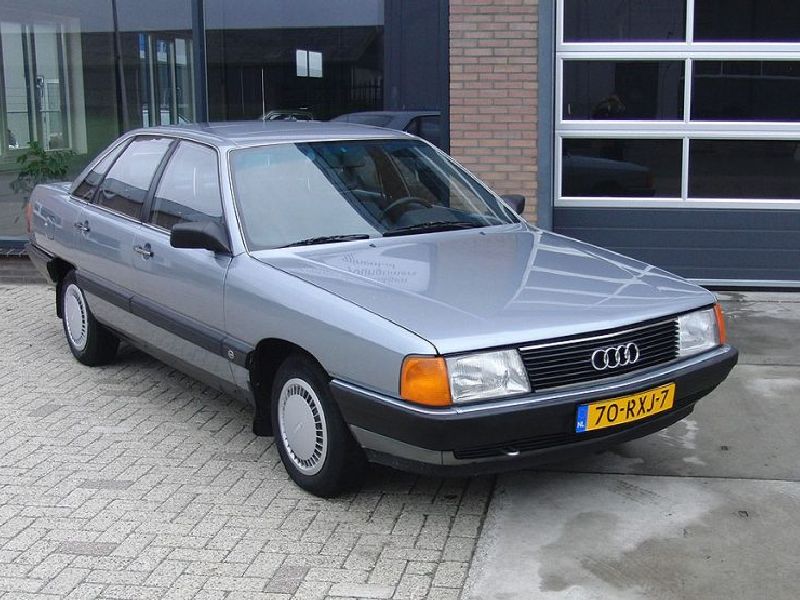 Audi 100 (C3, Typ 44,44Q)