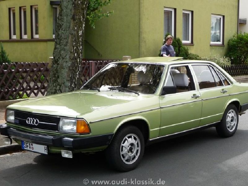 Audi 100 Avant (C2, Typ 43)