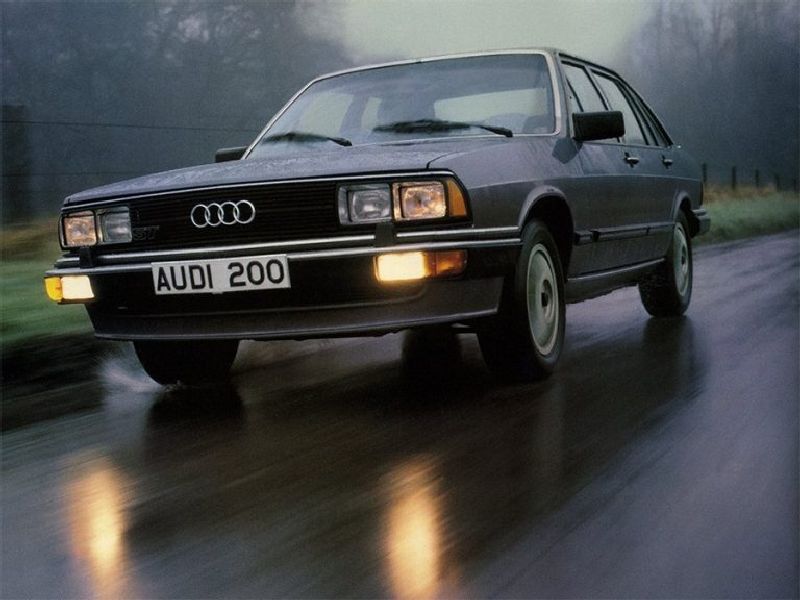 Audi 200 (C2, Typ 43)