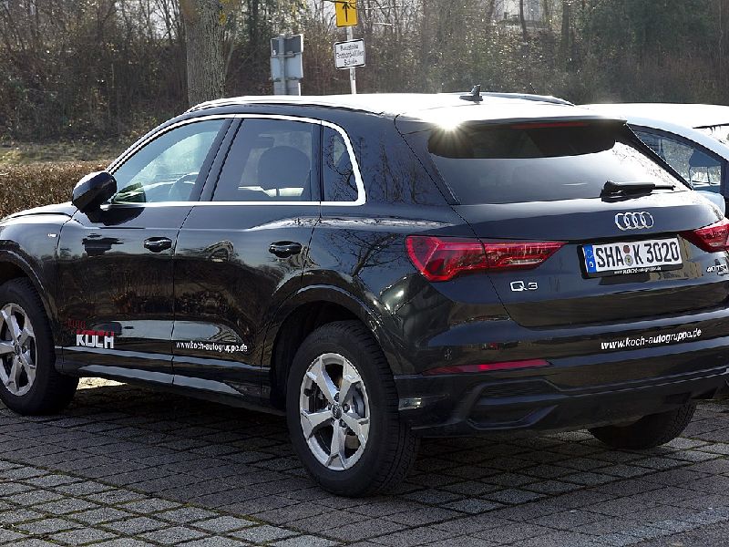 Audi Q3 (F3)