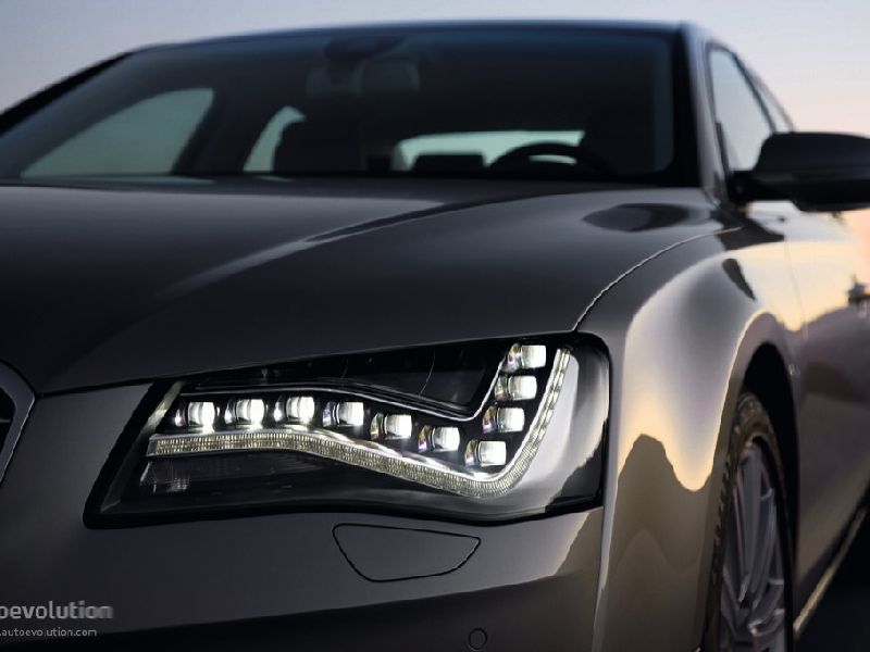 Audi S8 (D4)
