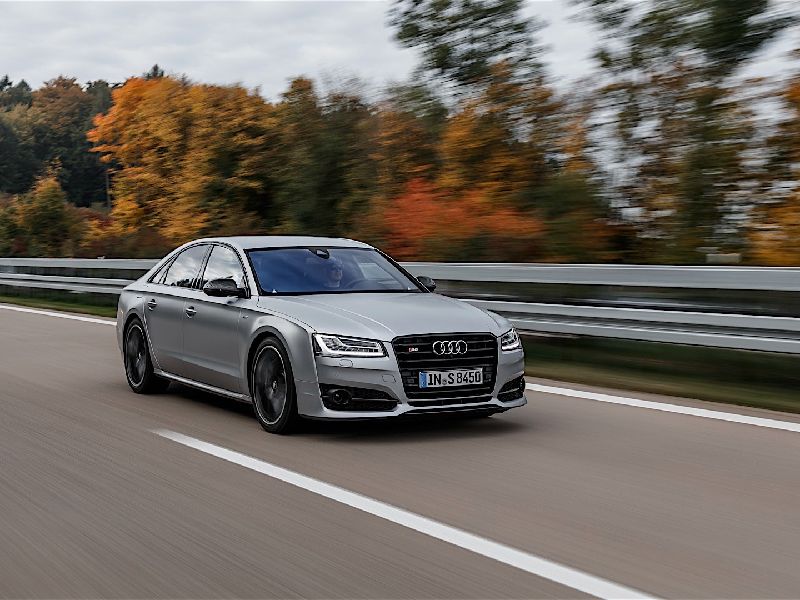 Audi S8 (D5)