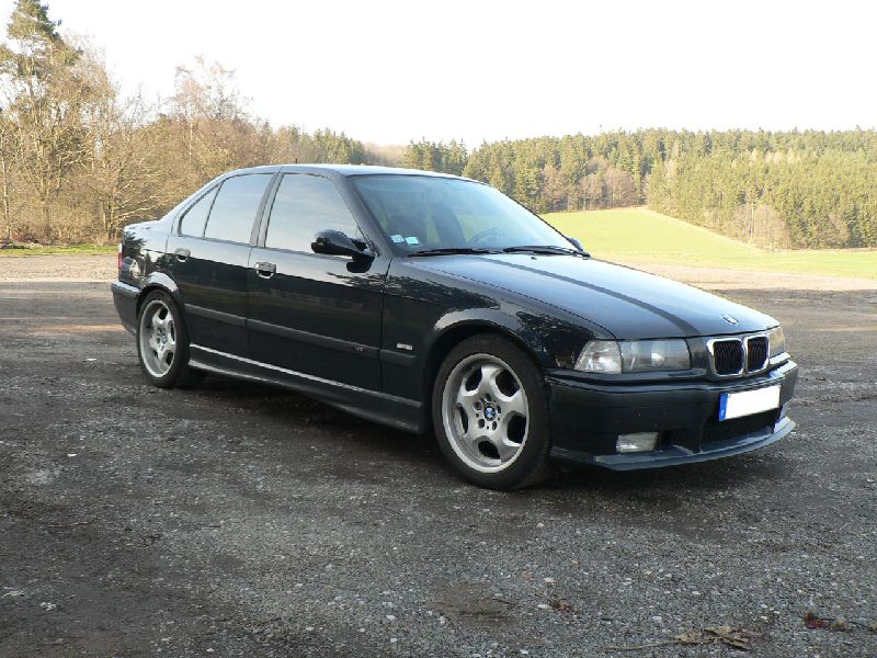 BMW Série 3 Berline (E36)