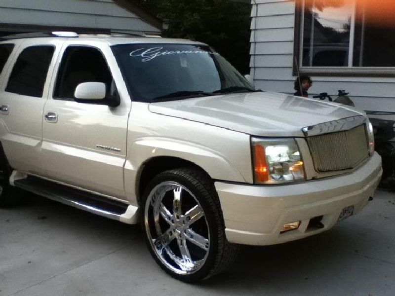 Cadillac Escalade II