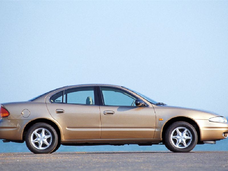 Chevrolet Alero (GM P90)