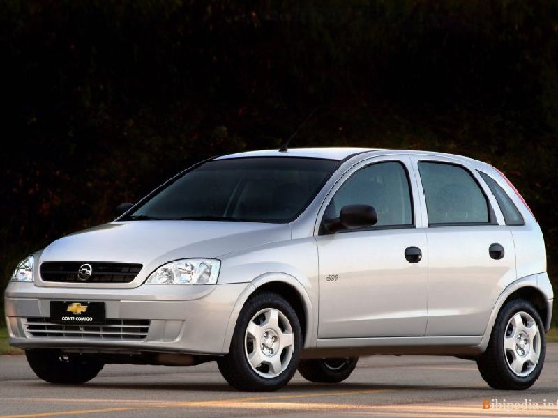 Chevrolet Corsa Sedan (GM 4200)