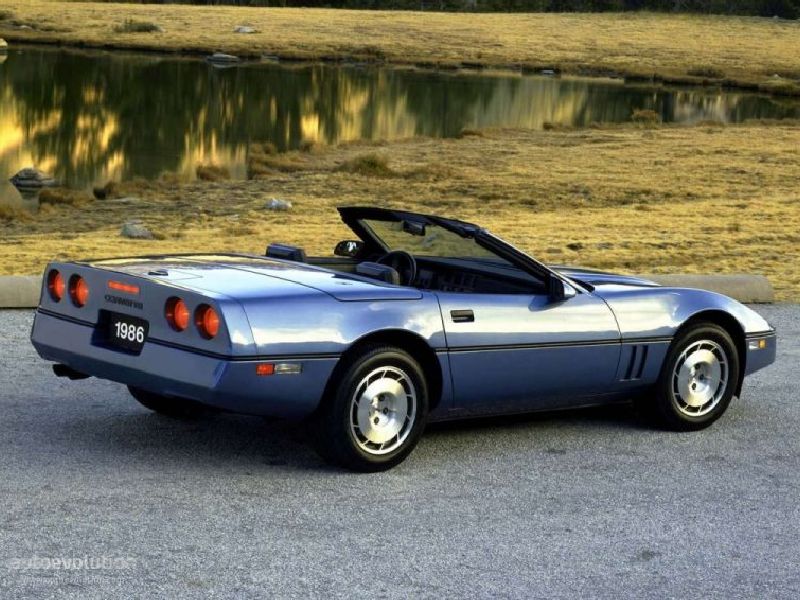 Chevrolet Corvette Convertible IV