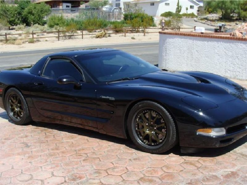 Chevrolet Corvette Coupe (YY)