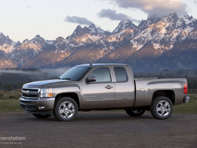 Chevrolet Silverado 1500 Crew Cab IV Standard Box