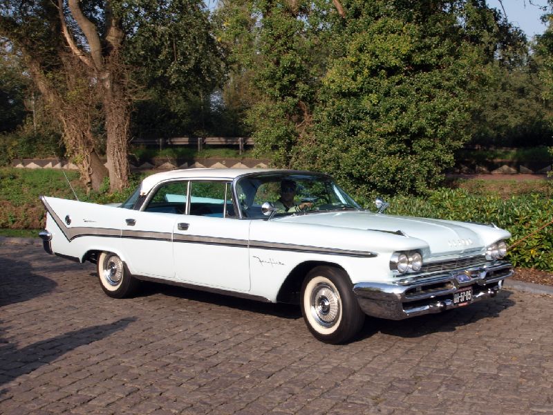 DeSoto Four-Door Sportsman II