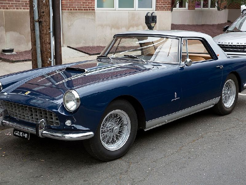 Ferrari 250 GT/E 2+2