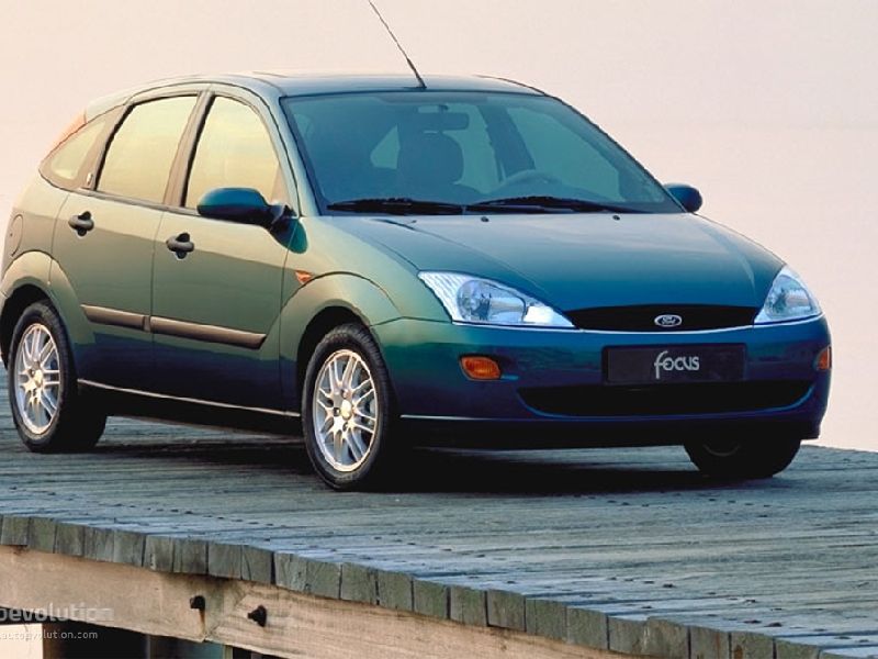 Ford Focus Hatchback I