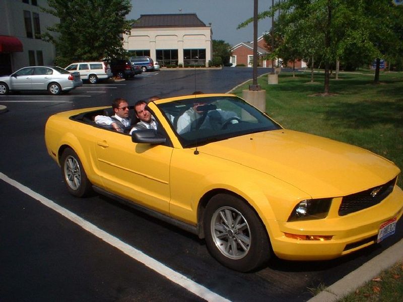 Ford Mustang Convertible V
