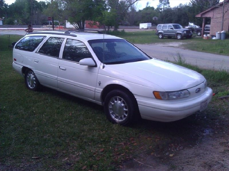 Ford Taurus I Station Wagon