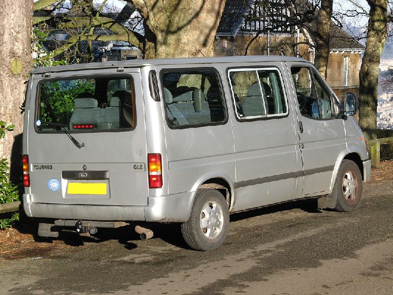 Ford Tourneo Custom L2