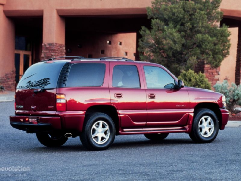 GMC Yukon XL II (GMT800)