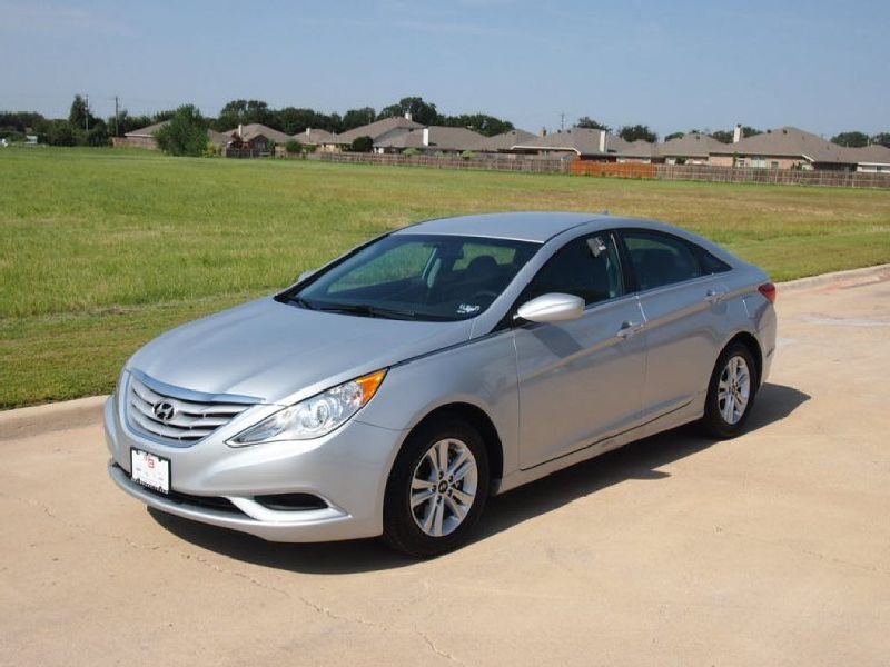 Hyundai Sonata VI (YF)