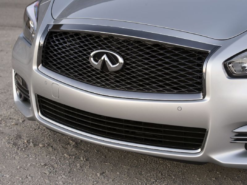 Infiniti Q70