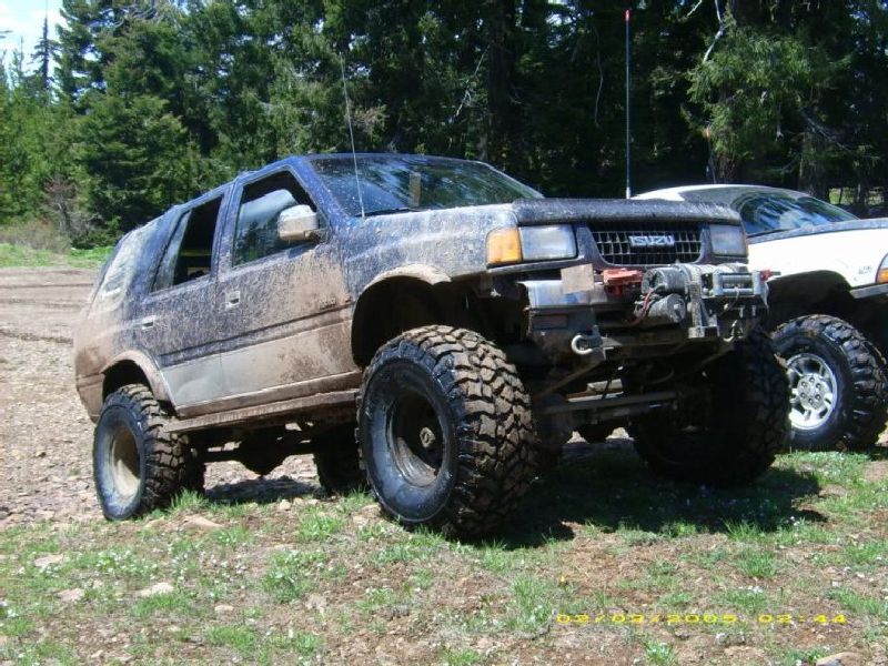 Isuzu Rodeo Sport Cabrio (UTS-145)