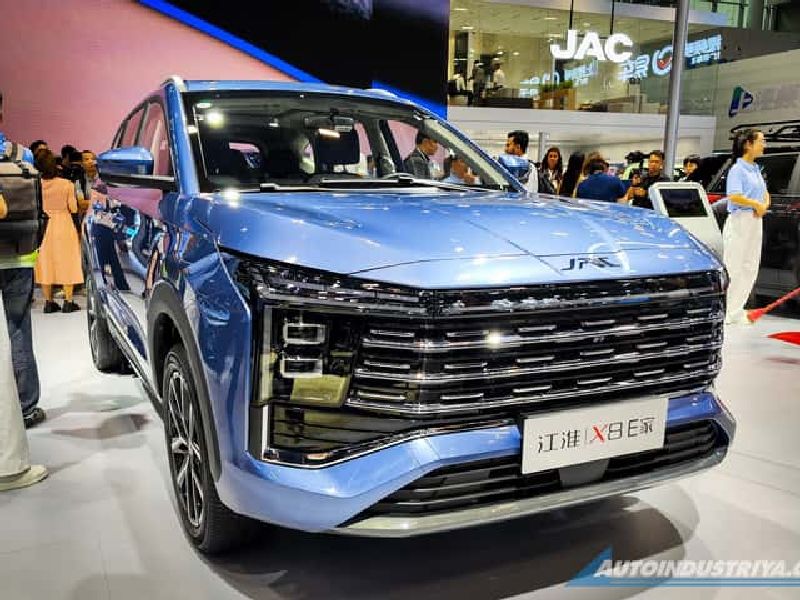 JAC JS8