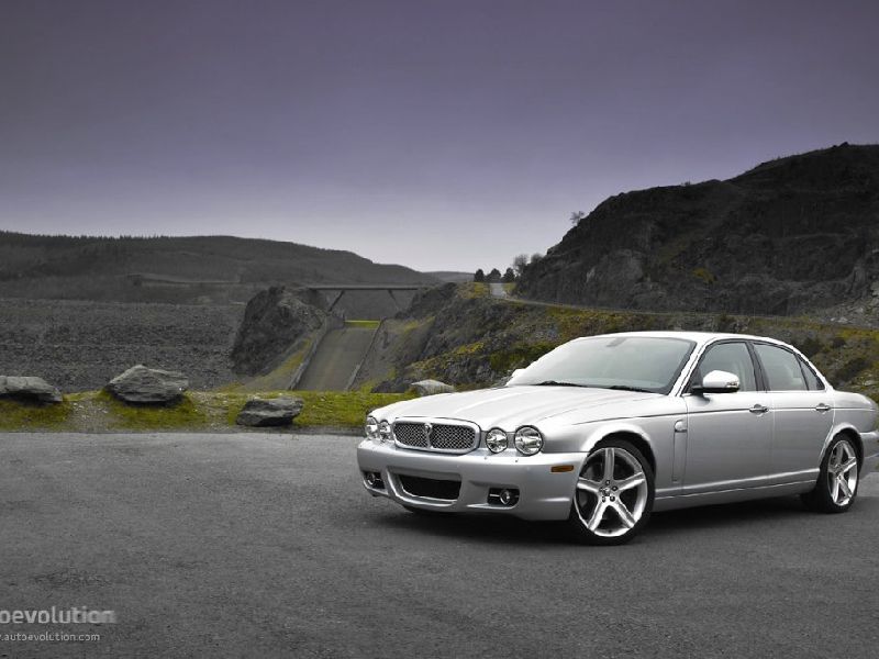 Jaguar XJ (X358)