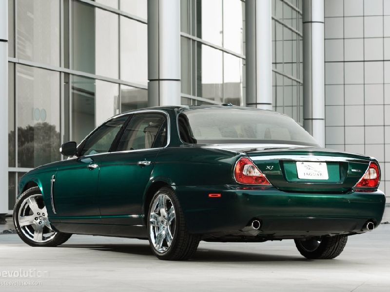 Jaguar XJ Sovereign (X358)