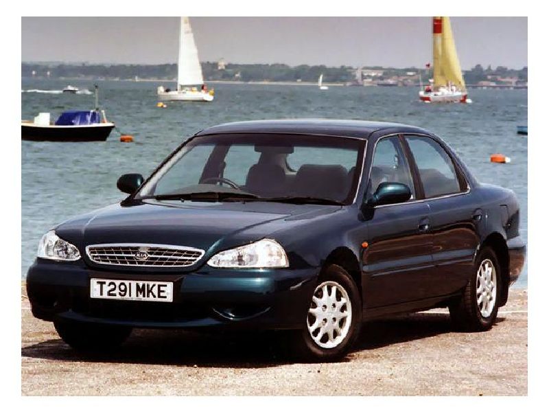 Kia Clarus Combi (GC)