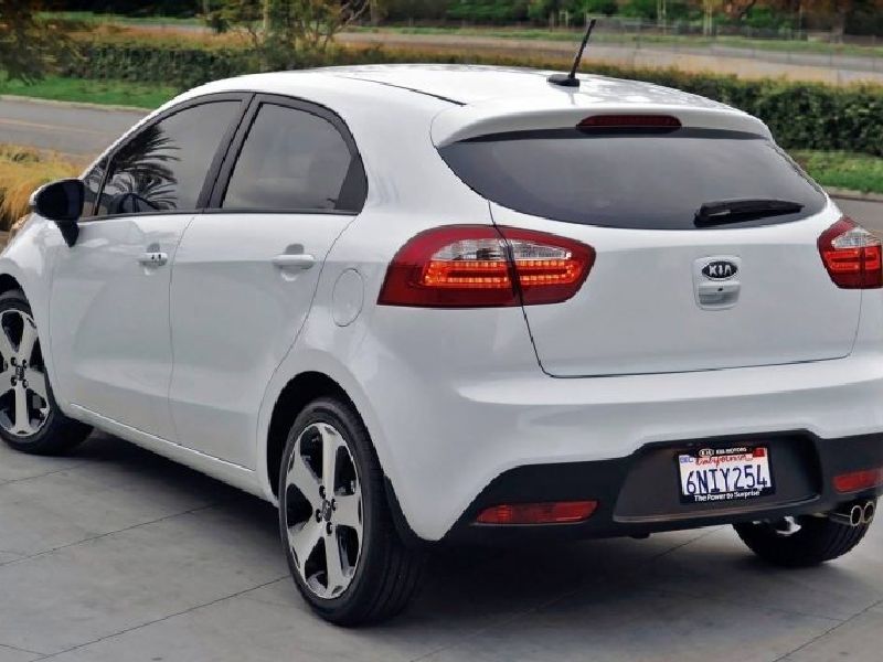 Kia Rio III Hatchback (UB)