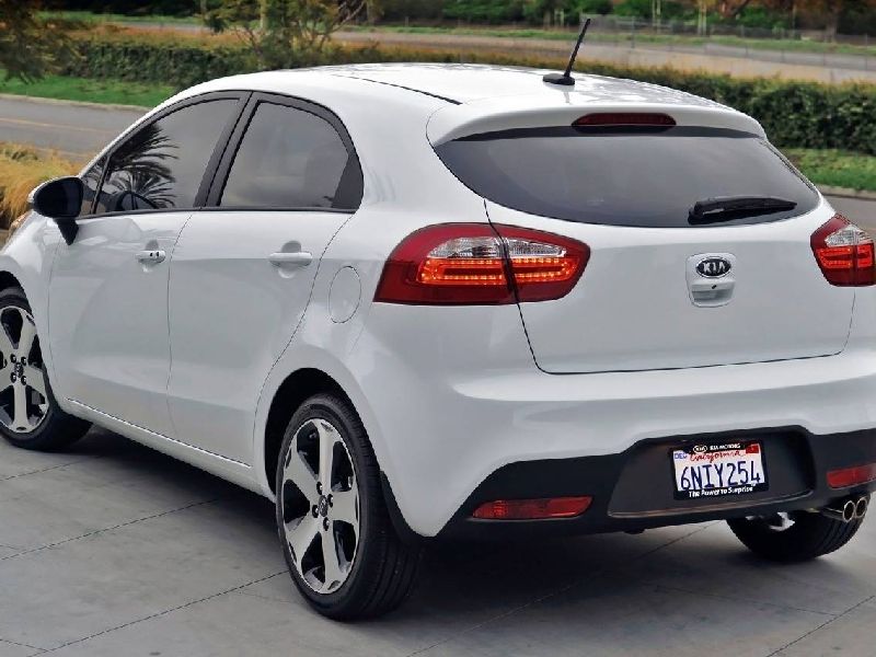 Kia Rio III Hatchback (UB, facelift 2015)