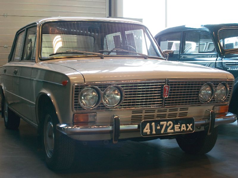 Lada 2103
