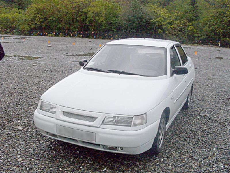 Lada 21104