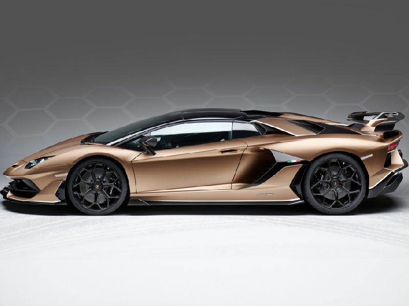 Lamborghini Aventador SVJ Roadster