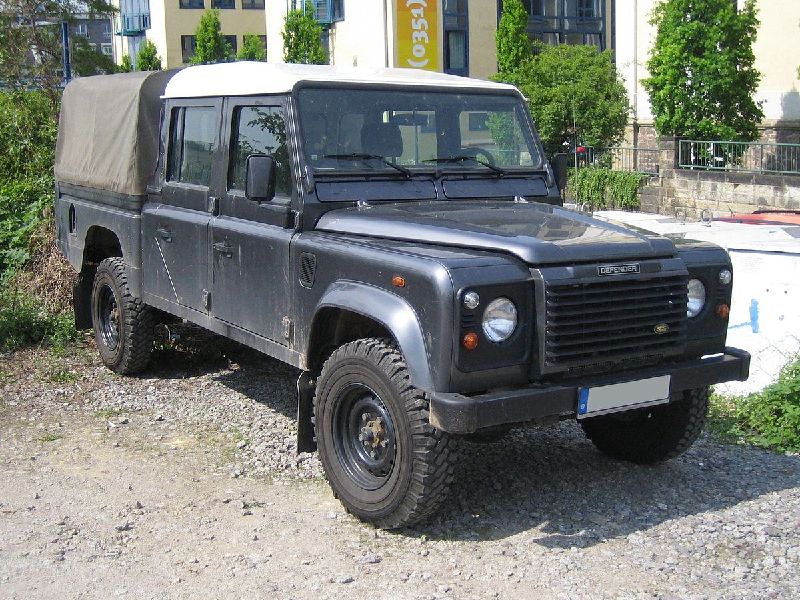 Land Rover Defender 130