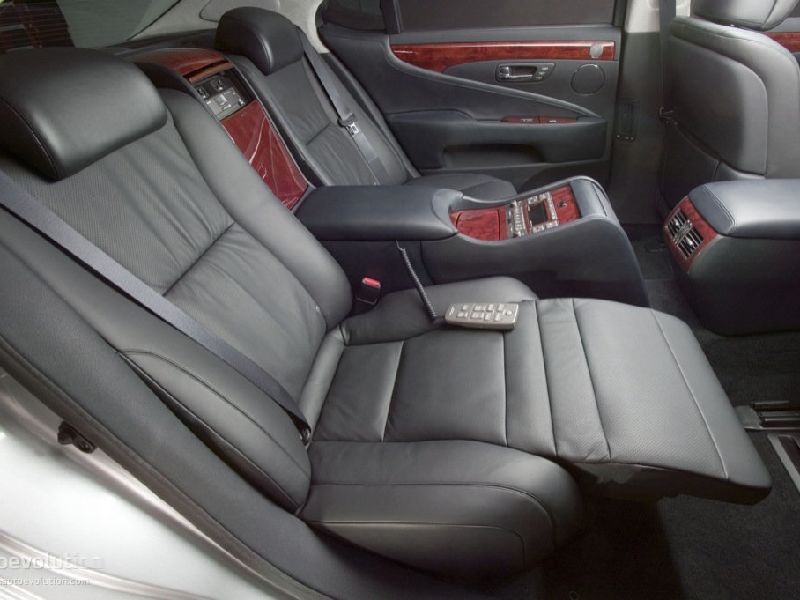 Lexus LS II