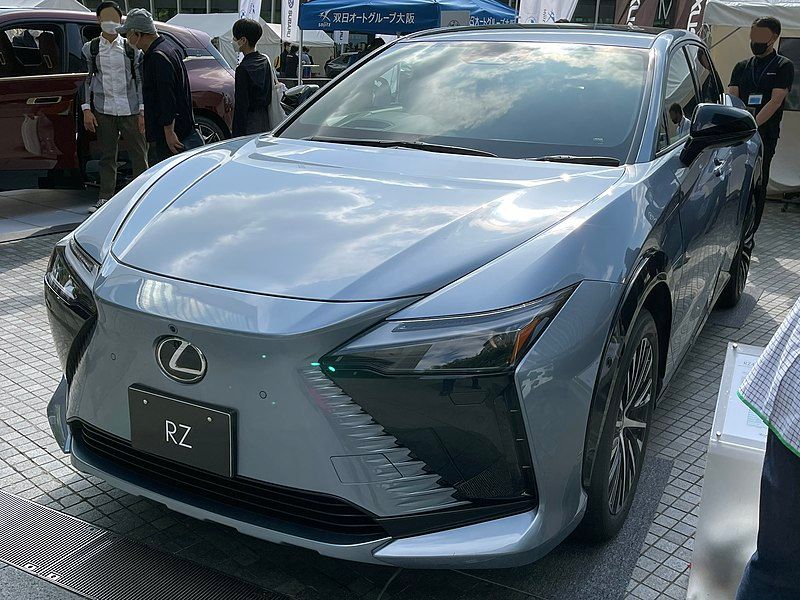 Lexus RZ