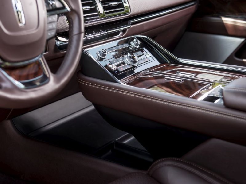 Lincoln Navigator IV LWB
