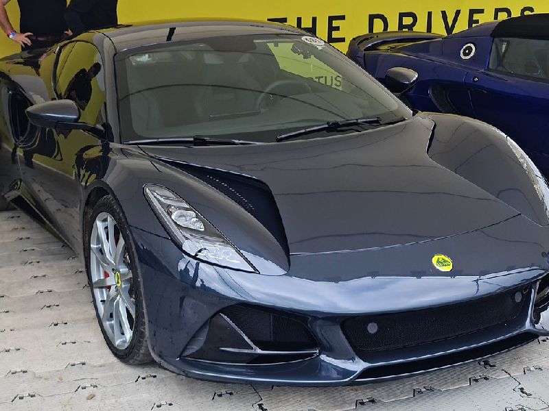 Lotus Emira