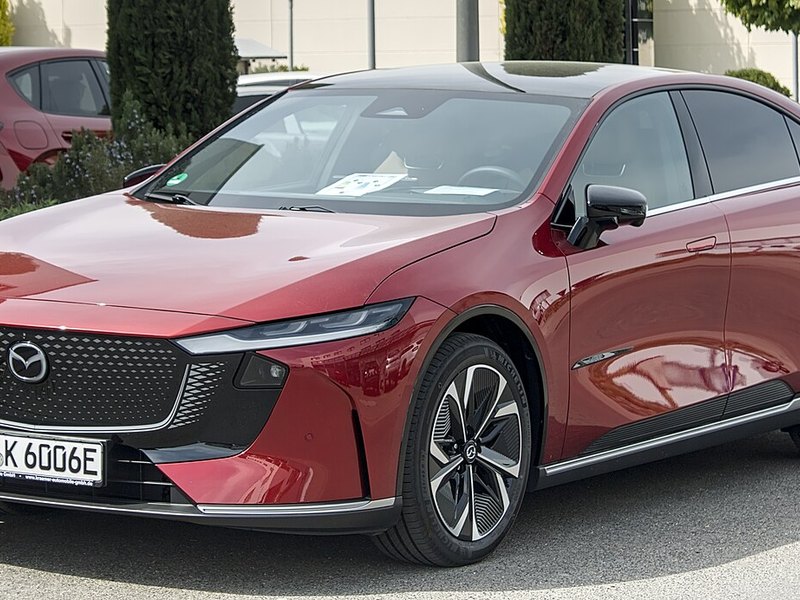 Mazda 6e
