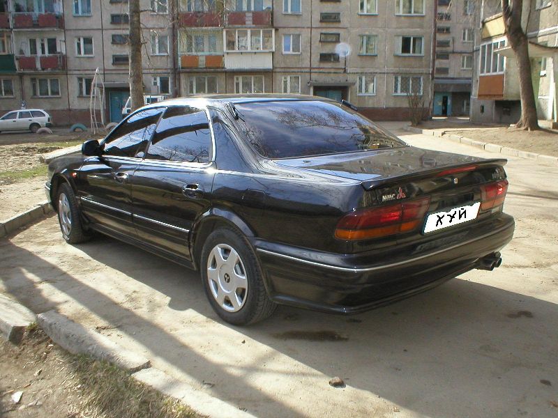 Mitsubishi Diamante II