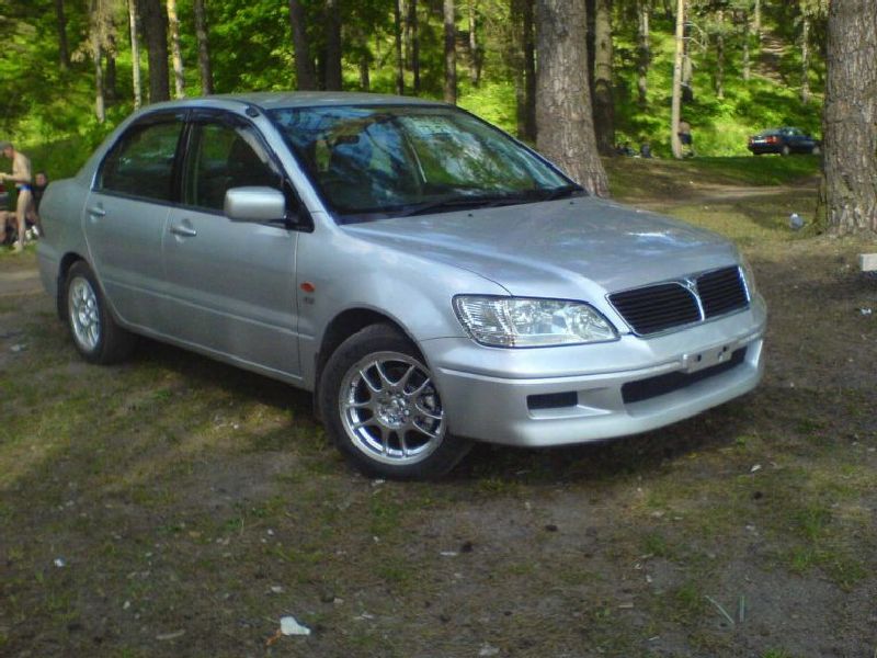 Mitsubishi Lancer Cedia