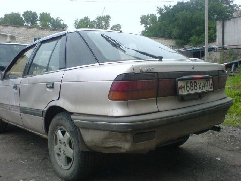 Mitsubishi Lancer IV Hatchback