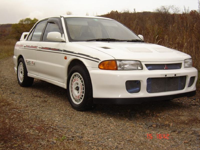 Mitsubishi Lancer V