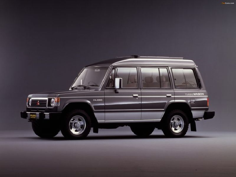 Mitsubishi Pajero I Canvas Top (L04_G)
